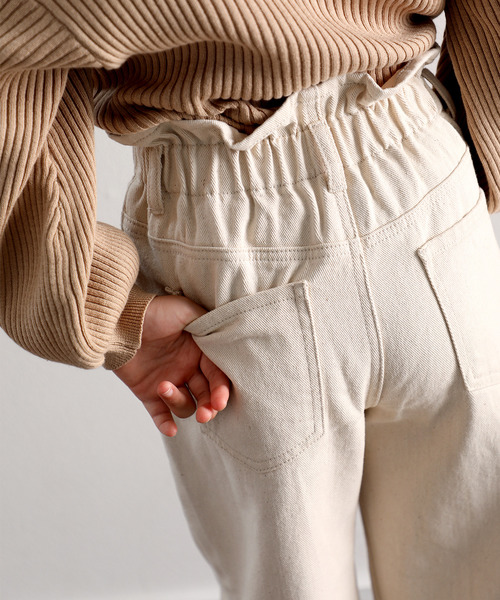 classicalelf（クラシカルエルフ）の「お外でもおうちでも♪キッズ ギャザーウエスト無地テーパードパンツ(フルレングス)（デニムパンツ・キッズ・ブラック/インディゴブルー/ナチュラル/ブラウン・130/140/150/110/120）」の21枚目の写真