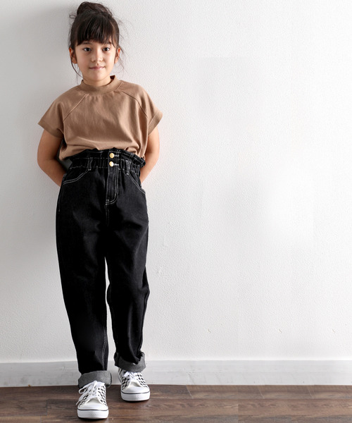 classicalelf（クラシカルエルフ）の「お外でもおうちでも♪キッズ ギャザーウエスト無地テーパードパンツ(フルレングス)（デニムパンツ・キッズ・ブラック/インディゴブルー/ナチュラル/ブラウン・130/140/150/110/120）」の14枚目の写真