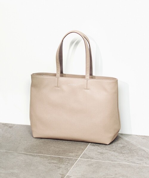 green label relaxing(グリーンレーベルリラクシング)の「シボ レザーライク ジップ トート バッグ(トートバッグ・メンズ・ブラック/ネイビー/ダークブラウン/ダークグレー/ベージュ・FREE)」の4枚目の写真