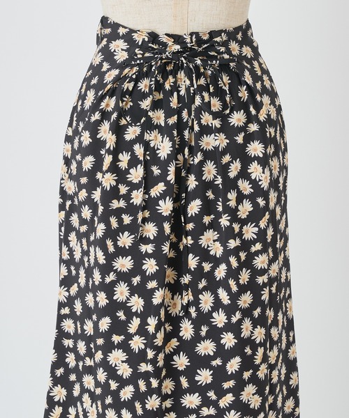 one after another NICE CLAUP（ワンアフターアナザーナイスクラップ）の「バックレースアップチューリップスカート（スカート・レディース・ドット/ブラック・FREE）」の15枚目の写真