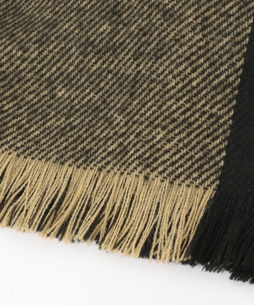 niko and...（ニコアンド）の「【小松菜奈さん着用アイテム】オリジナル2WAYチェックストール（ストール/ショール・レディース・オフホワイト/ブラック/ダークグレー/カーキ・0）」の14枚目の写真