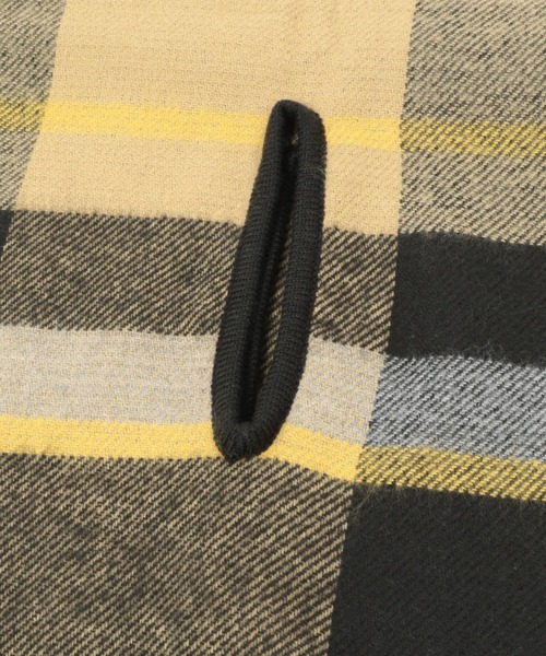 niko and...（ニコアンド）の「【小松菜奈さん着用アイテム】オリジナル2WAYチェックストール（ストール/ショール・レディース・オフホワイト/ブラック/ダークグレー/カーキ・0）」の10枚目の写真