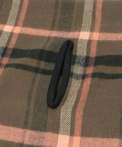 niko and...（ニコアンド）の「【小松菜奈さん着用アイテム】オリジナル2WAYチェックストール（ストール/ショール・レディース・オフホワイト/ブラック/ダークグレー/カーキ・0）」の12枚目の写真