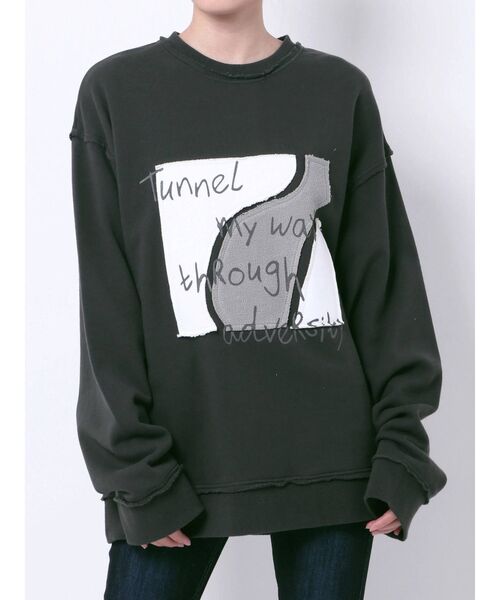 EMODA(エモダ)の「カッティングプリントプルオーバー(スウェット・レディース・ホワイト/グレー/ブラック・FREE)」の8枚目の写真