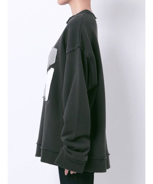 EMODA(エモダ)の「カッティングプリントプルオーバー(スウェット・レディース・ホワイト/グレー/ブラック・FREE)」の10枚目の写真