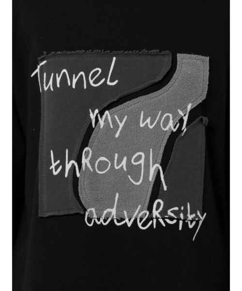 EMODA(エモダ)の「カッティングプリントプルオーバー(スウェット・レディース・ホワイト/グレー/ブラック・FREE)」の16枚目の写真