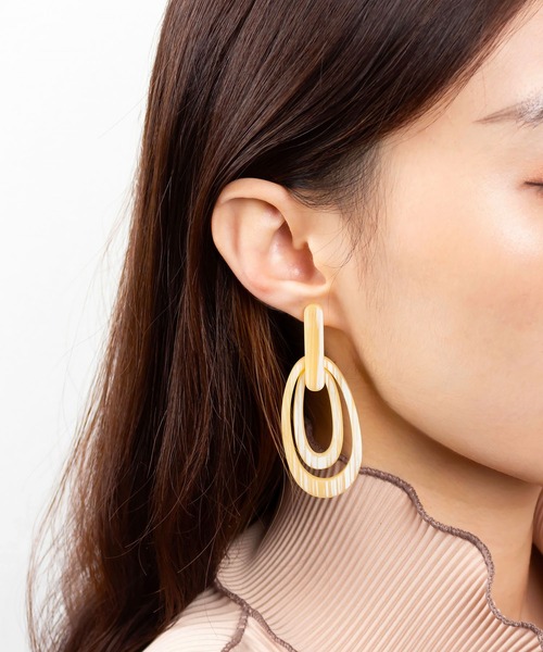 me+em select(ミームセレクト)の「アートオーバルピアス(ピアス(両耳用)・レディース・ブラック/ベージュ/ブラウン・ONE SIZE)」の11枚目の写真