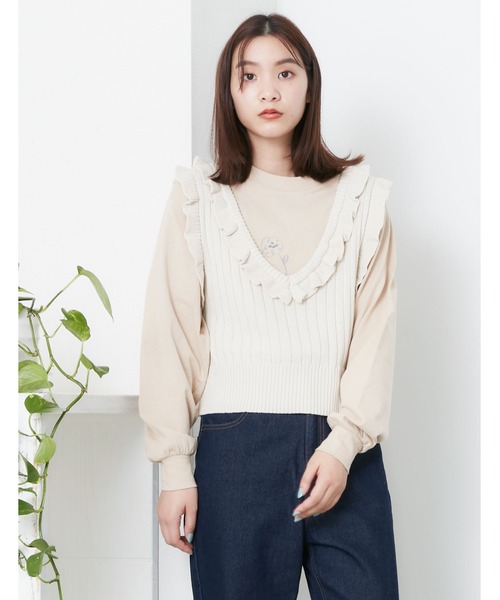 POU DOU DOU（プードゥドゥ）の「コンパクトフリルニットベスト（ベスト・レディース・ベージュ/ネイビー/アイボリー・3）」の2枚目の写真