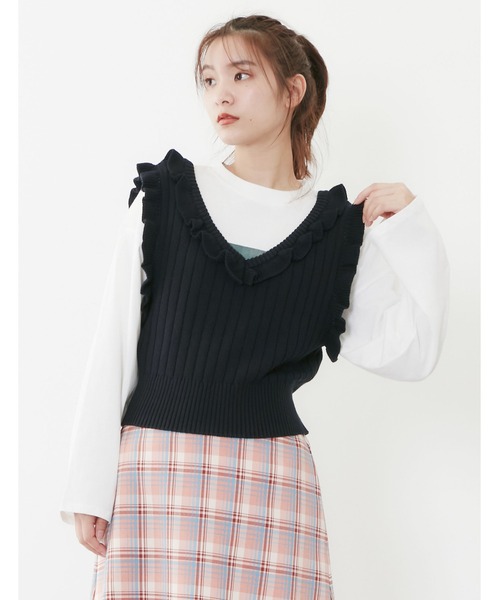 POU DOU DOU（プードゥドゥ）の「コンパクトフリルニットベスト（ベスト・レディース・ベージュ/ネイビー/アイボリー・3）」の17枚目の写真