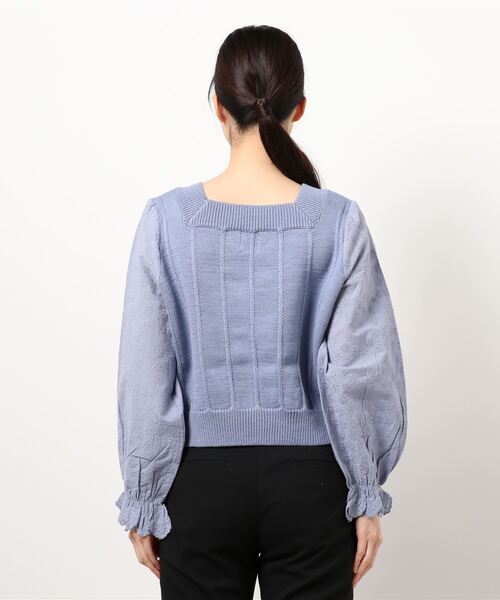 Hamble by Par Avion(ハンブルバイパラビオン)の「袖レースニット(ニット/セーター・レディース・ブルー/オフホワイト・ONESIZE)」の4枚目の写真