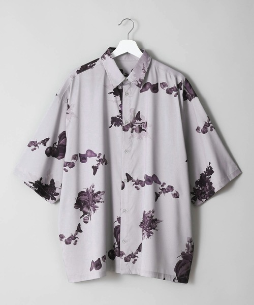 anown（アノン）の「オーバーサイズ 総柄 半袖シャツ【ファッションインフルエンサー ユウ×anown 限定コラボ】（シャツ/ブラウス・メンズ・ブラック系その他/グレー系その他/ベージュ系その他/レッド系その他・S/M/L）」の7枚目の写真