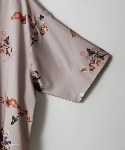 anown（アノン）の「オーバーサイズ 総柄 半袖シャツ【ファッションインフルエンサー ユウ×anown 限定コラボ】（シャツ/ブラウス・メンズ・ブラック系その他/グレー系その他/ベージュ系その他/レッド系その他・S/M/L）」の12枚目の写真