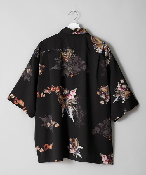 anown（アノン）の「オーバーサイズ 総柄 半袖シャツ【ファッションインフルエンサー ユウ×anown 限定コラボ】（シャツ/ブラウス・メンズ・ブラック系その他/グレー系その他/ベージュ系その他/レッド系その他・S/M/L）」の6枚目の写真