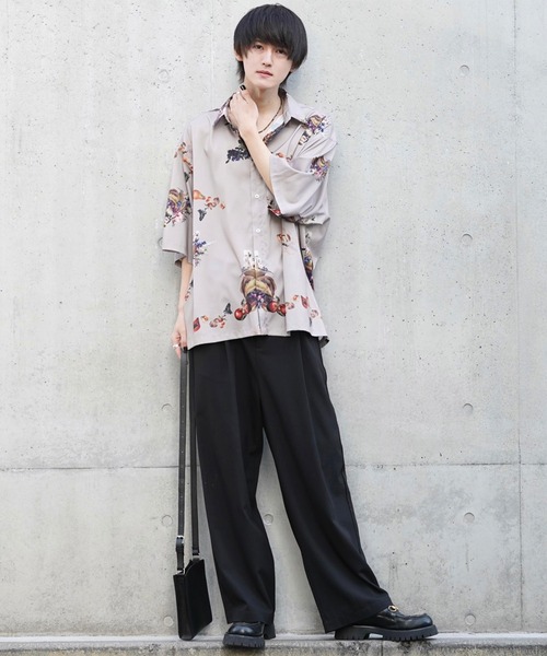 anown（アノン）の「オーバーサイズ 総柄 半袖シャツ【ファッションインフルエンサー ユウ×anown 限定コラボ】（シャツ/ブラウス・メンズ・ブラック系その他/グレー系その他/ベージュ系その他/レッド系その他・S/M/L）」の19枚目の写真