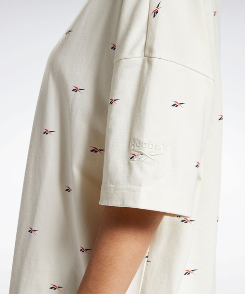 Reebok（リーボック）の「ショートスリーブ 総柄プリント ドレス /  Short Sleeve Allover Print Dress（ワンピース・レディース・オフホワイト/ブラック/ピンク・MEDIUM/LARGE/SMALL/X-LARGE）」の6枚目の写真