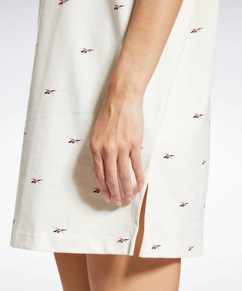 Reebok（リーボック）の「ショートスリーブ 総柄プリント ドレス /  Short Sleeve Allover Print Dress（ワンピース・レディース・オフホワイト/ブラック/ピンク・MEDIUM/LARGE/SMALL/X-LARGE）」の15枚目の写真