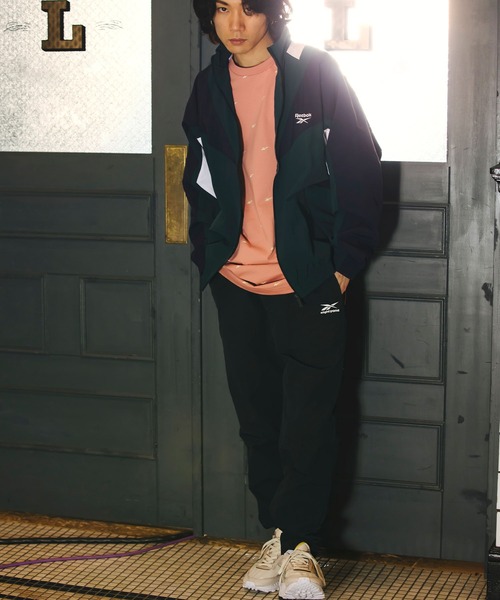 Reebok（リーボック）の「ショートスリーブ 総柄プリント ドレス /  Short Sleeve Allover Print Dress（ワンピース・レディース・オフホワイト/ブラック/ピンク・MEDIUM/LARGE/SMALL/X-LARGE）」の17枚目の写真