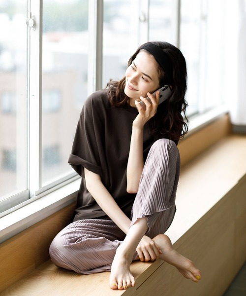 koe（コエ）の「ヘビーウェイトコットンTEE21＊（Tシャツ/カットソー・レディース・ホワイト/ライトグレー/カーキ/グリーン/ライトベージュ/チャコールグレー/パープル/イエロー/ダークブルー/ピンク系その他2/キャメル/ライラック/ブルー系その他6/レッド系その他4/ブラウン・XL/S/M/L）」の5枚目の写真