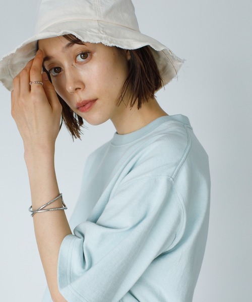 koe（コエ）の「ヘビーウェイトコットンTEE21＊（Tシャツ/カットソー・レディース・ホワイト/ライトグレー/カーキ/グリーン/ライトベージュ/チャコールグレー/パープル/イエロー/ダークブルー/ピンク系その他2/キャメル/ライラック/ブルー系その他6/レッド系その他4/ブラウン・XL/S/M/L）」の4枚目の写真