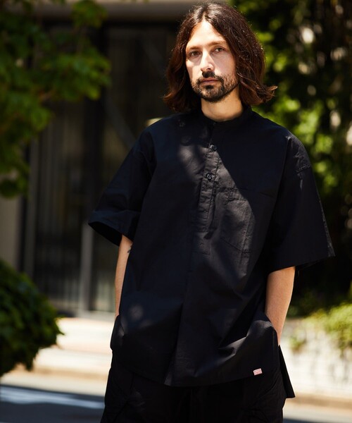 HINSON（ヒンソン）の「HINSON/ヒンソン スタンドカラープルオーバーミリタリーシャツ ショート スリーブ/スリーピングシャツ（シャツ/ブラウス・メンズ・ホワイト/ブラック/モスグリーン/オフホワイト・MEDIUM/LARGE）」の4枚目の写真