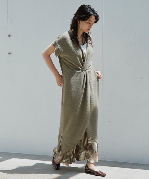 Happy John(ハッピージョン)の「2WAYワッフルワンピース(ワンピース・レディース・ホワイト/ブラック/グレイッシュベージュ・FREE)」の3枚目の写真