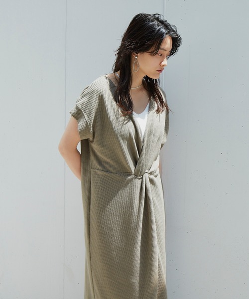 Happy John(ハッピージョン)の「2WAYワッフルワンピース(ワンピース・レディース・ホワイト/ブラック/グレイッシュベージュ・FREE)」の9枚目の写真