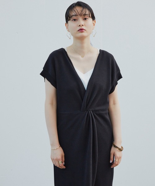 Happy John(ハッピージョン)の「2WAYワッフルワンピース(ワンピース・レディース・ホワイト/ブラック/グレイッシュベージュ・FREE)」の16枚目の写真