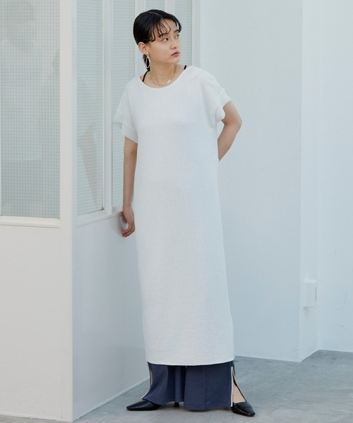 Happy John(ハッピージョン)の「2WAYワッフルワンピース(ワンピース・レディース・ホワイト/ブラック/グレイッシュベージュ・FREE)」の13枚目の写真