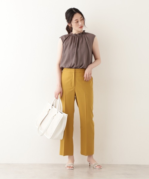 NATURAL BEAUTY BASIC(ナチュラルビューティーベーシック)の「ドビーフリルブラウス/0171210601(シャツ/ブラウス・レディース・ブラウン/ベージュ/ピンク・MEDIUM)」の4枚目の写真