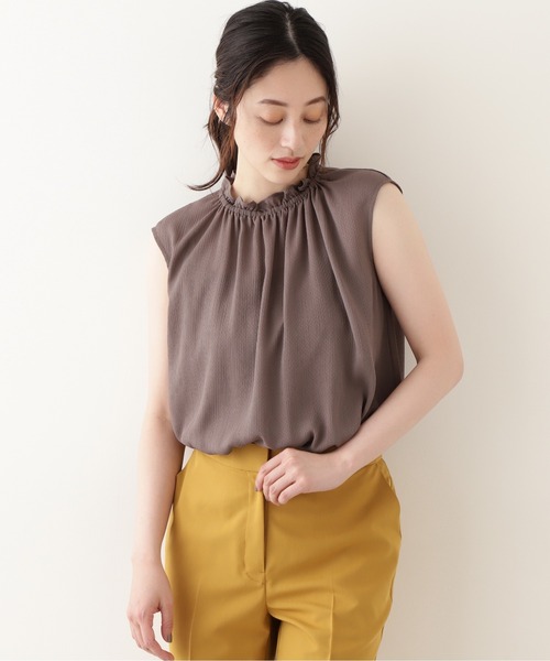 NATURAL BEAUTY BASIC(ナチュラルビューティーベーシック)の「ドビーフリルブラウス/0171210601(シャツ/ブラウス・レディース・ブラウン/ベージュ/ピンク・MEDIUM)」の6枚目の写真