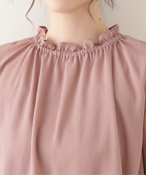 NATURAL BEAUTY BASIC(ナチュラルビューティーベーシック)の「ドビーフリルブラウス/0171210601(シャツ/ブラウス・レディース・ブラウン/ベージュ/ピンク・MEDIUM)」の19枚目の写真