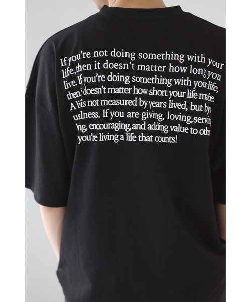 CREARE -LINO-(クレアーレリノ)の「グラフィックプリント ビッグシルエット アソート 半袖Tシャツ<ユニセックス>(Tシャツ/カットソー・メンズ・ホワイト/チャコールグレー/ホワイト系その他/ブラック系その他/グレイッシュベージュ/ホワイト系その他2/ホワイト系その他3/ホワイト系その他4/ブラック系その他2/ブラック系その他3/ブラック系その他4/ベージュ系その他2/ベージュ系その他3・M/L)」の16枚目の写真