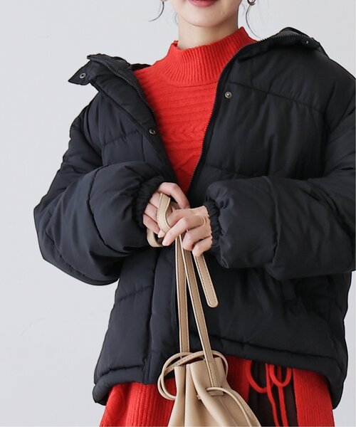 frames RAY CASSIN(フレームスレイカズン)の「ボリュームフェイクダウン(ダウンジャケット/コート・レディース・ブラック/ベージュ/キナリ・FREE)」の3枚目の写真