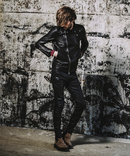 NO ID.（ノーアイディ）の「mj7981-オイルドホースレザーＷライダースＪＫＴ ジャケット（ライダースジャケット・メンズ・ブラック/ダークネイビー・3/2/1）」の10枚目の写真