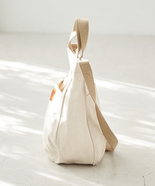 UNIVERSAL OVERALL（ユニバーサルオーバーオール）の「【UNIVERSAL OVERALL】ユニバーサルオーバーオール 2WAYミドルトートバッグ（トートバッグ・レディース・キナリ/イエロー系その他3・FREE）」の15枚目の写真