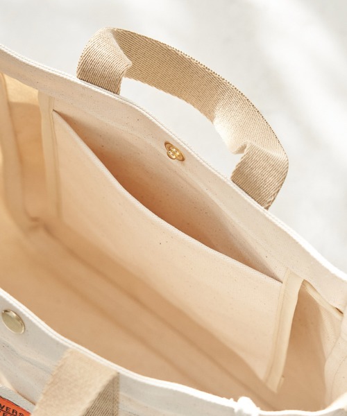 UNIVERSAL OVERALL（ユニバーサルオーバーオール）の「【UNIVERSAL OVERALL】ユニバーサルオーバーオール 2WAYミドルトートバッグ（トートバッグ・レディース・キナリ/イエロー系その他3・FREE）」の11枚目の写真