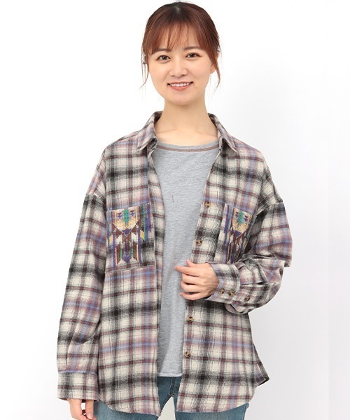 チチカカ（チチカカ）の「チェッククロス刺繍シャツ（シャツ/ブラウス・レディース・ブルー/アイボリー/ネイビー・FREE）」の14枚目の写真