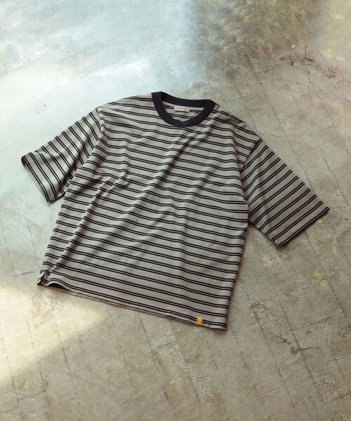 BEAMS LIGHTS(ビームスライツ)の「BEAMS LIGHTS / ギザコットン スプレンダーツイスト ボーダー Tシャツ(Tシャツ/カットソー・メンズ・ホワイト系その他/ブラウン系その他/ベージュ系その他・SMALL/MEDIUM/LARGE)」の1枚目の写真