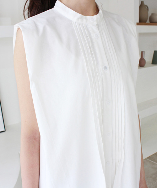 MODE ROBE（モードローブ）の「スタンドカラーノースリーブワンピース（ワンピース・レディース・ホワイト/ブラック・FREE）」の4枚目の写真