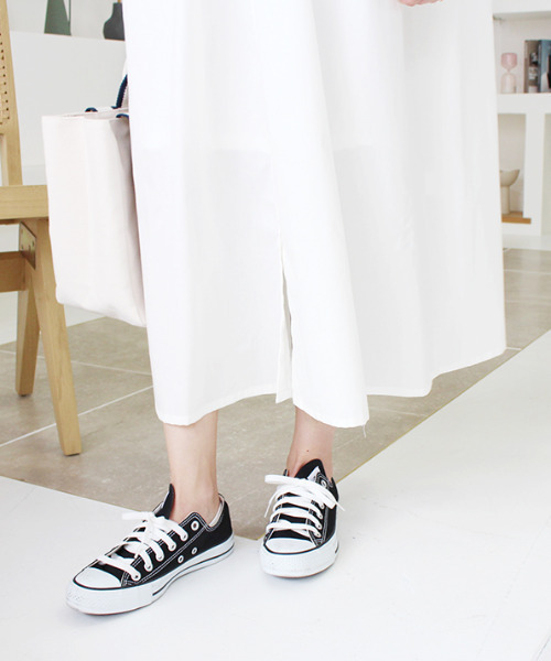 MODE ROBE（モードローブ）の「スタンドカラーノースリーブワンピース（ワンピース・レディース・ホワイト/ブラック・FREE）」の5枚目の写真