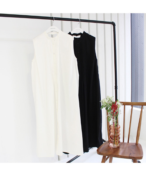 MODE ROBE（モードローブ）の「スタンドカラーノースリーブワンピース（ワンピース・レディース・ホワイト/ブラック・FREE）」の6枚目の写真