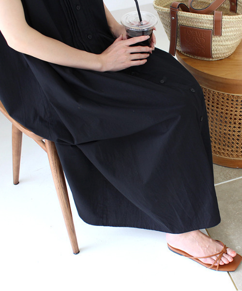 MODE ROBE（モードローブ）の「スタンドカラーノースリーブワンピース（ワンピース・レディース・ホワイト/ブラック・FREE）」の15枚目の写真