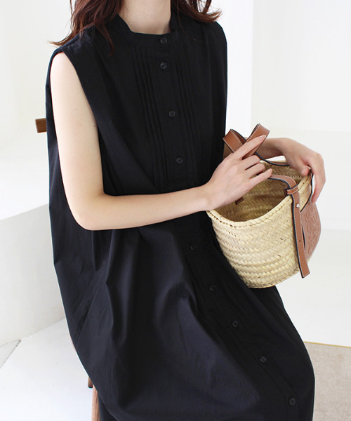 MODE ROBE（モードローブ）の「スタンドカラーノースリーブワンピース（ワンピース・レディース・ホワイト/ブラック・FREE）」の17枚目の写真