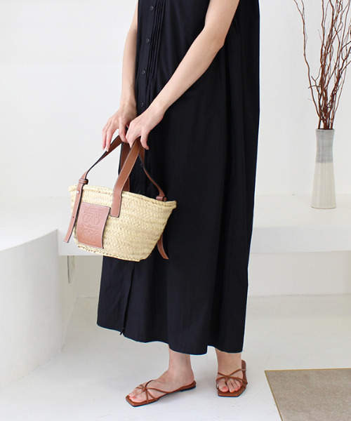 MODE ROBE（モードローブ）の「スタンドカラーノースリーブワンピース（ワンピース・レディース・ホワイト/ブラック・FREE）」の18枚目の写真