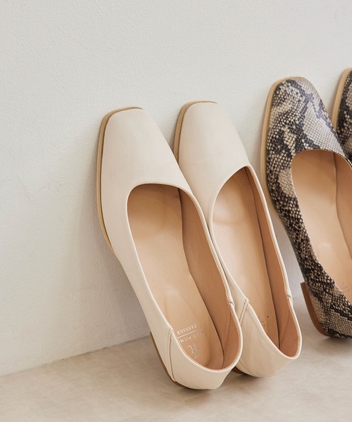 ROPE' PICNIC(ロペピクニック)の「アシンメトリーアッパーフラットバブーシュ(その他シューズ・レディース・ブラック/キナリ/ブラウン系その他2・23.0cm/23.5cm/24.0cm/24.5cm)」の2枚目の写真