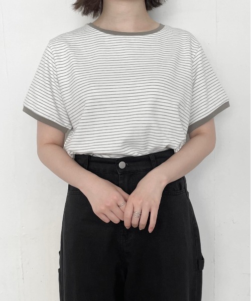 flaner(フラネ)の「ルーズボーダーTee(Tシャツ/カットソー・レディース・ベージュ/カーキ・FREE)」の6枚目の写真