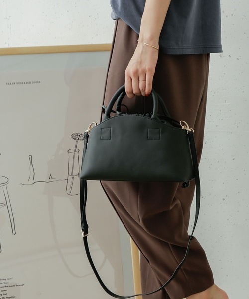 URBAN RESEARCH DOORS（アーバンリサーチドアーズ）の「ランドスケープミニバッグ（ショルダーバッグ・レディース・ブラック/モカ/キャメル・ONE）」の4枚目の写真