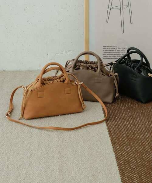 URBAN RESEARCH DOORS（アーバンリサーチドアーズ）の「ランドスケープミニバッグ（ショルダーバッグ・レディース・ブラック/モカ/キャメル・ONE）」の6枚目の写真