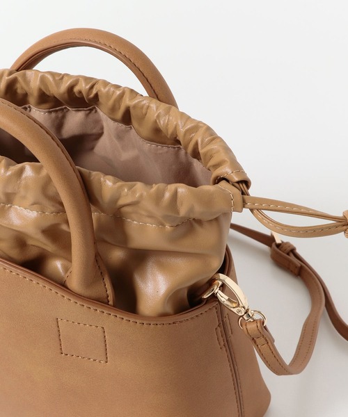 URBAN RESEARCH DOORS（アーバンリサーチドアーズ）の「ランドスケープミニバッグ（ショルダーバッグ・レディース・ブラック/モカ/キャメル・ONE）」の14枚目の写真