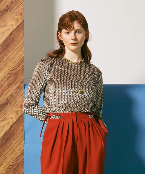 MAISON SPECIAL(メゾンスペシャル)の「ベロアチェックボディースーツ【MAISON SPECIAL/メゾンスペシャル】(Tシャツ/カットソー・レディース・ブラック/グリーン/ブロンズ・FREE)」の3枚目の写真